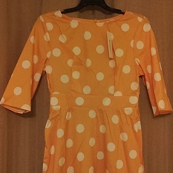 Adorable polka dot dress - Picture 2 of 5